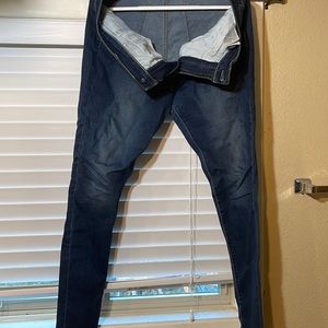 311 shaping skinny levi jeans